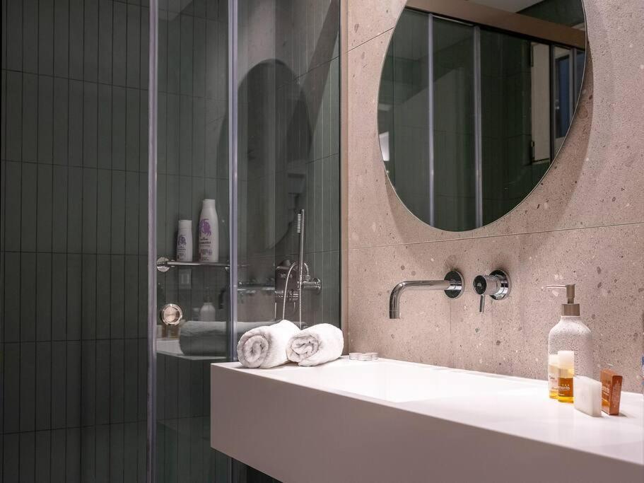 Iris Luxury Apartment At The Heraklion Center Exterior photo