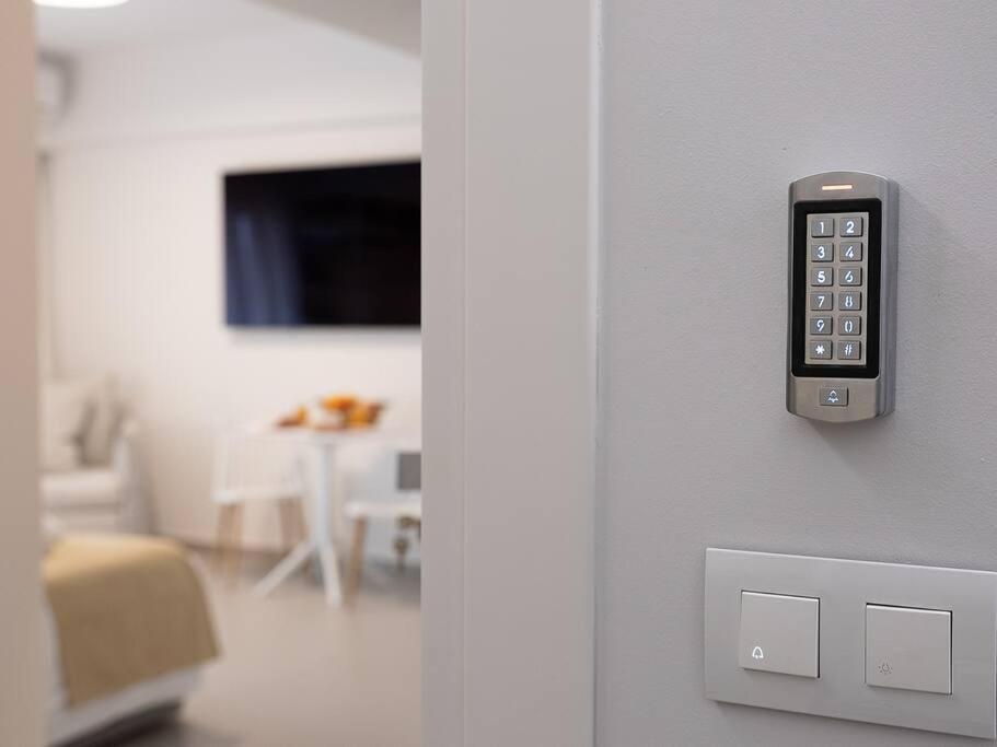 Iris Luxury Apartment At The Heraklion Center Exterior photo