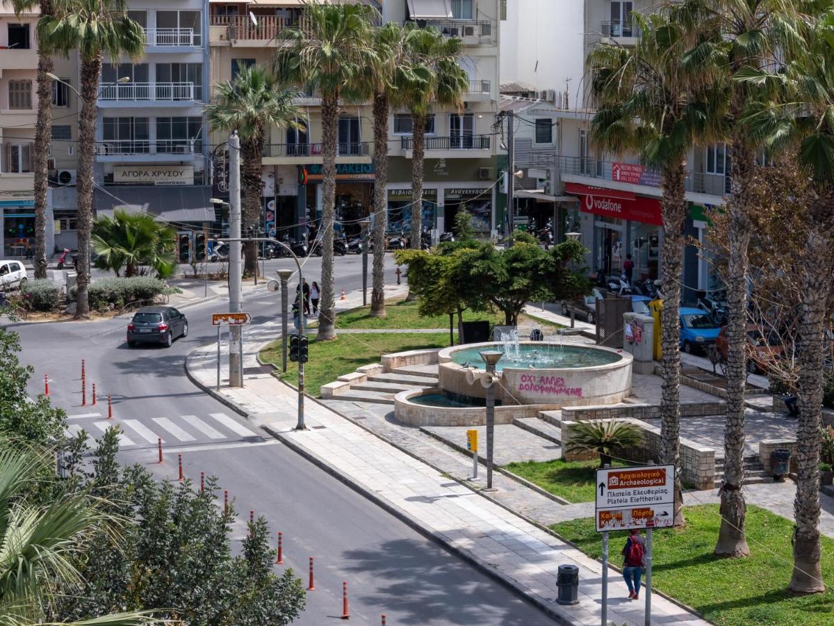 Iris Luxury Apartment At The Heraklion Center Exterior photo